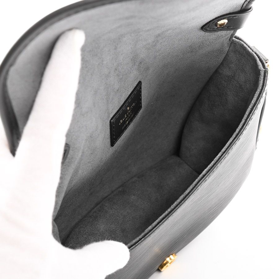 Louis Vuitton Handbag Saumur BB — view 4