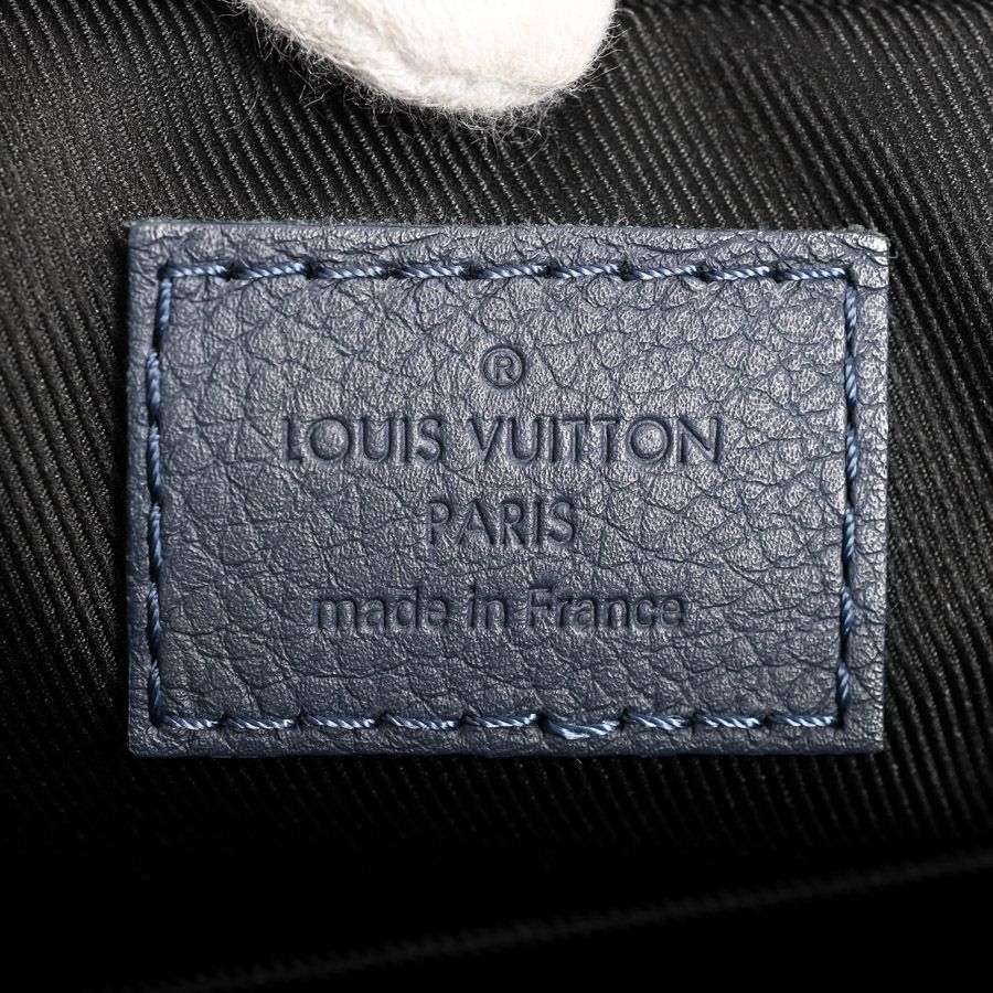 Louis Vuitton Shoulder Bag Trio — view 6