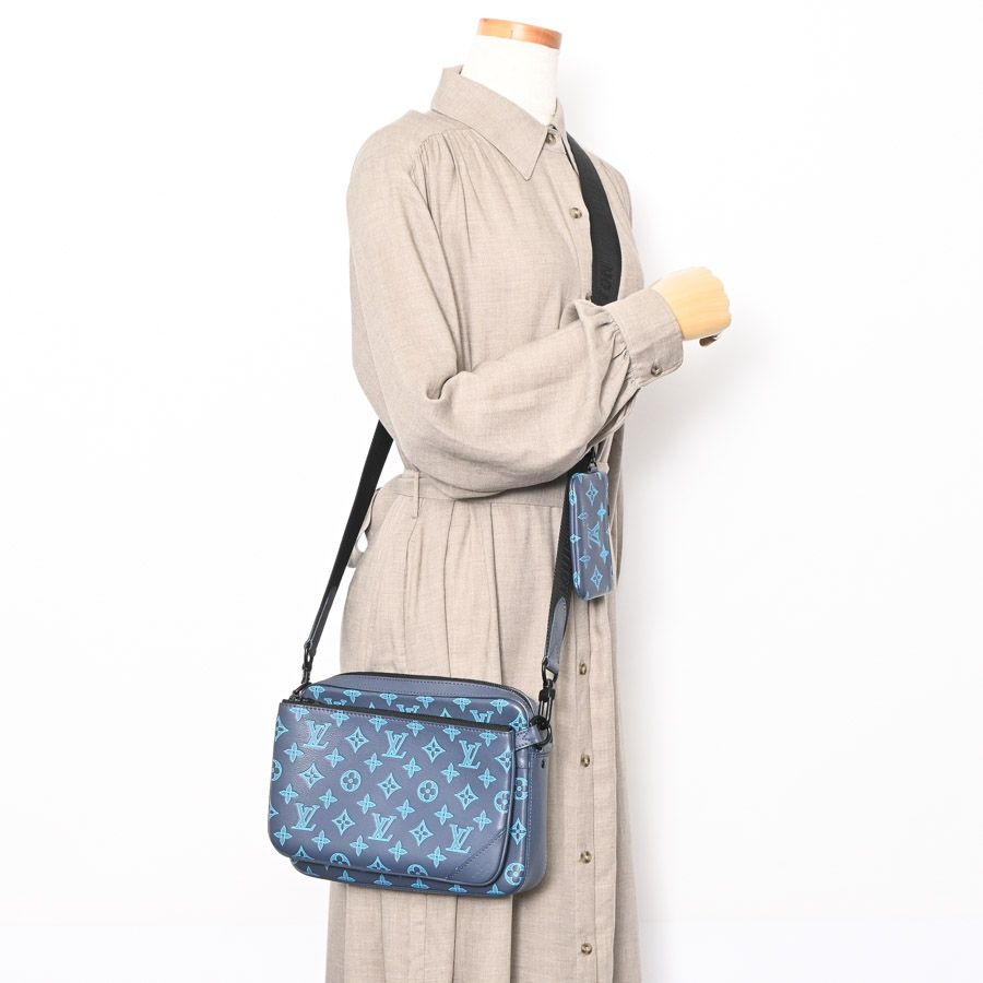 Louis Vuitton Shoulder Bag Trio — view 7