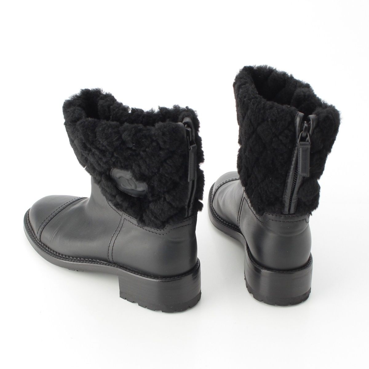 Chanel Leather CC Logo Shearling Quilted Back Zip Boots Shoes Black 39 — view 4