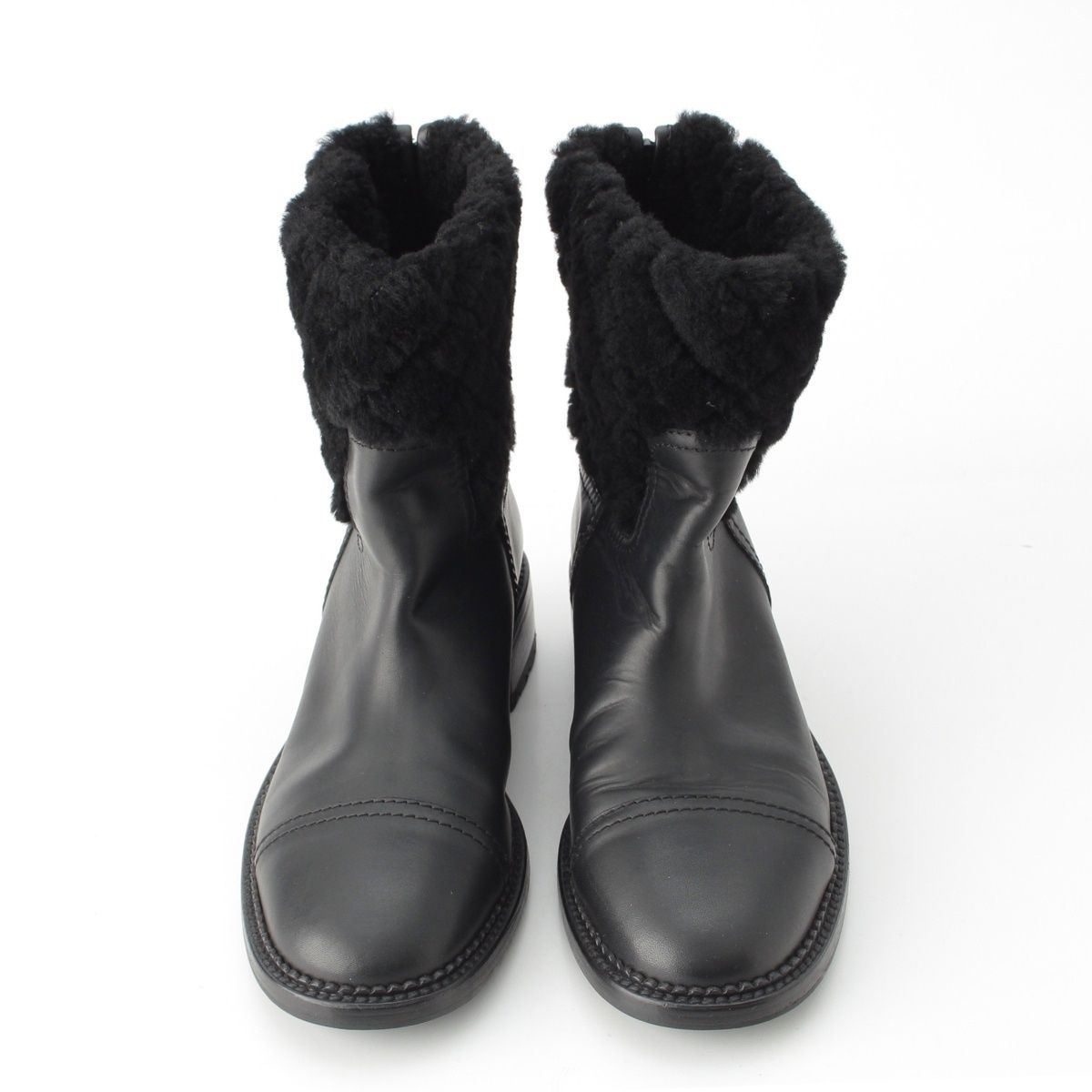 Chanel Leather CC Logo Shearling Quilted Back Zip Boots Shoes Black 39 — view 2