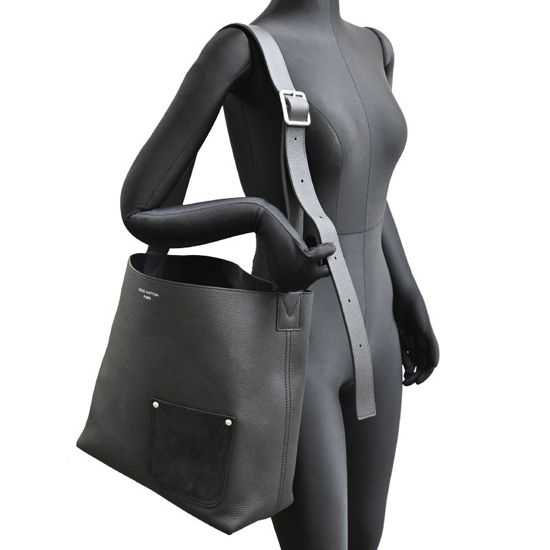 Louis Vuitton Tote Leather Black — view 9