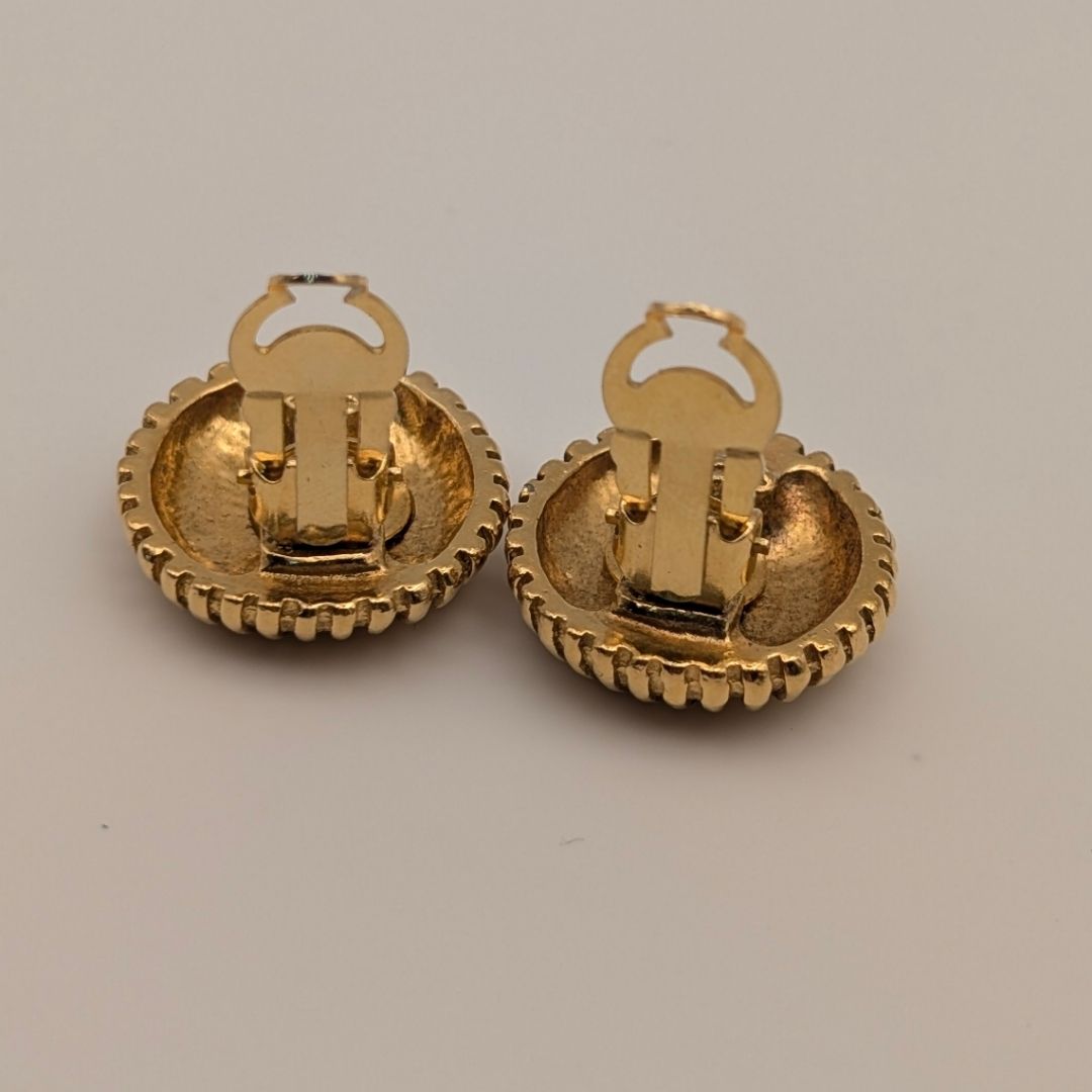 Chanel Earrings CC Logo Circle Gold First Era Vintage — view 5