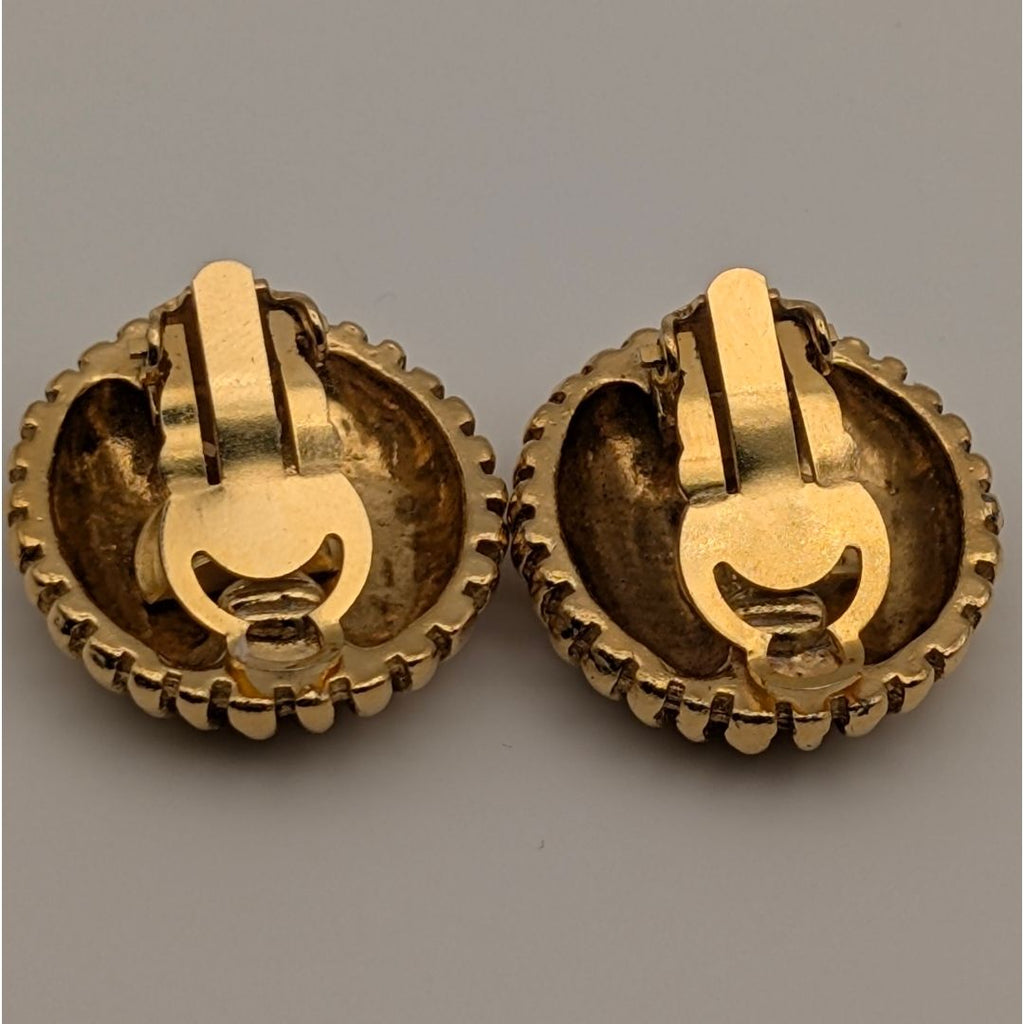 Chanel Earrings CC Logo Circle Gold First Era Vintage — view 4