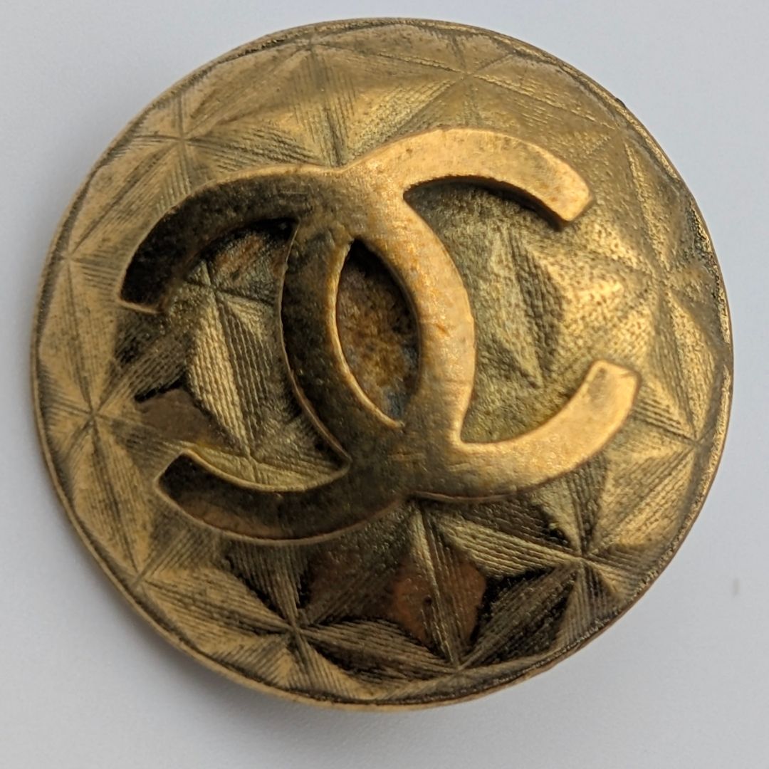 Chanel Earrings CC Logo Round Gold Vintage — view 4