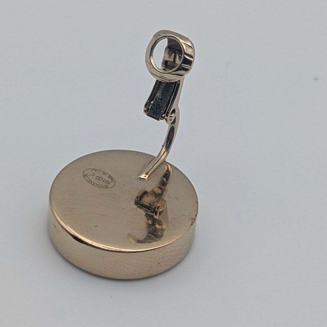 Chanel Earrings CC Logo Gold Black Round — view 3