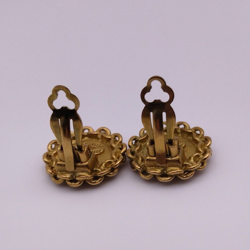 Chanel Earrings CC Logo Twist Gold Vintage — view 4