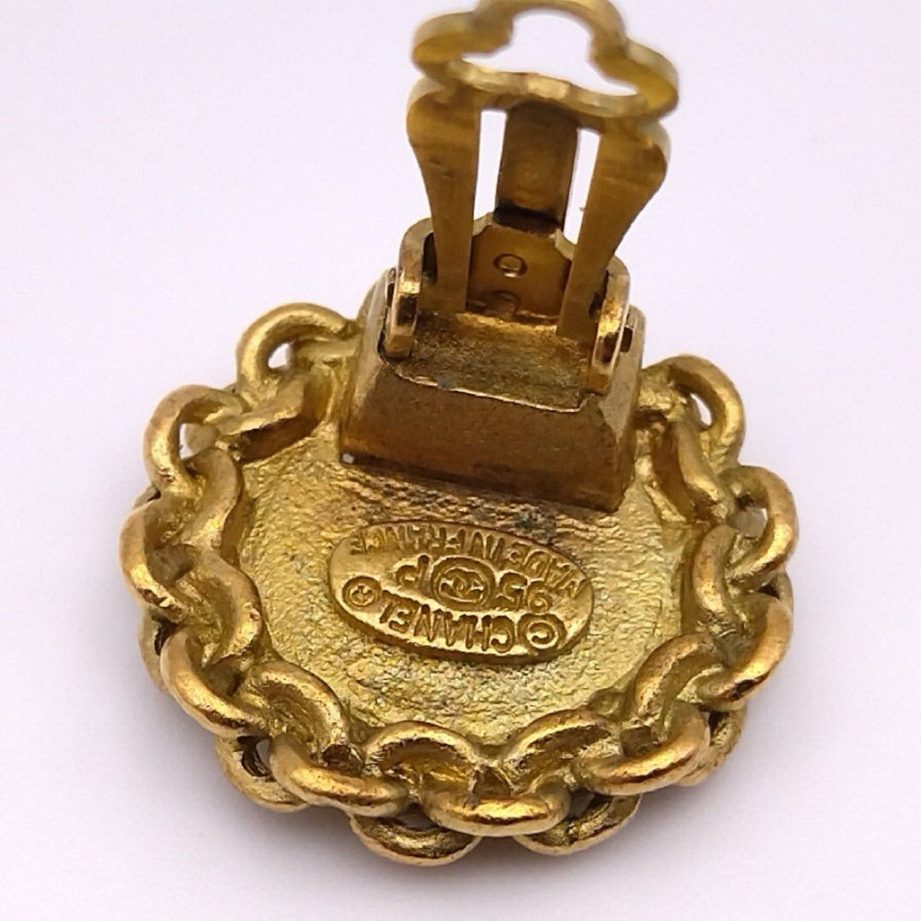 Chanel Earrings CC Logo Twist Gold Vintage — view 5