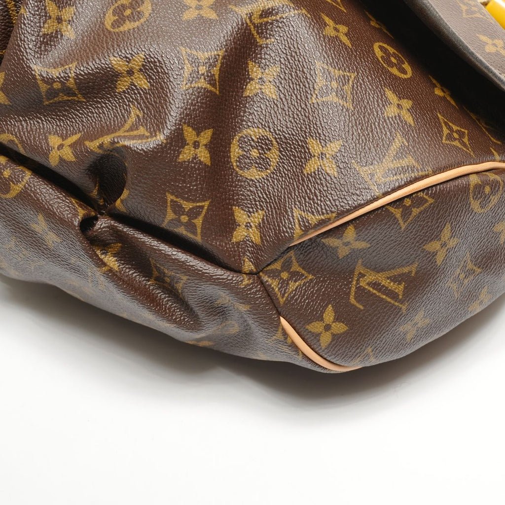 Louis Vuitton Shoulder Bag Kalahari GM Monogram — view 7