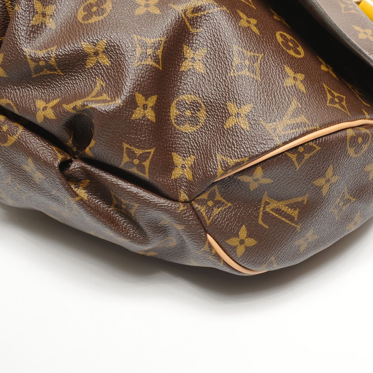 Louis Vuitton Shoulder Bag Kalahari GM Monogram — view 7