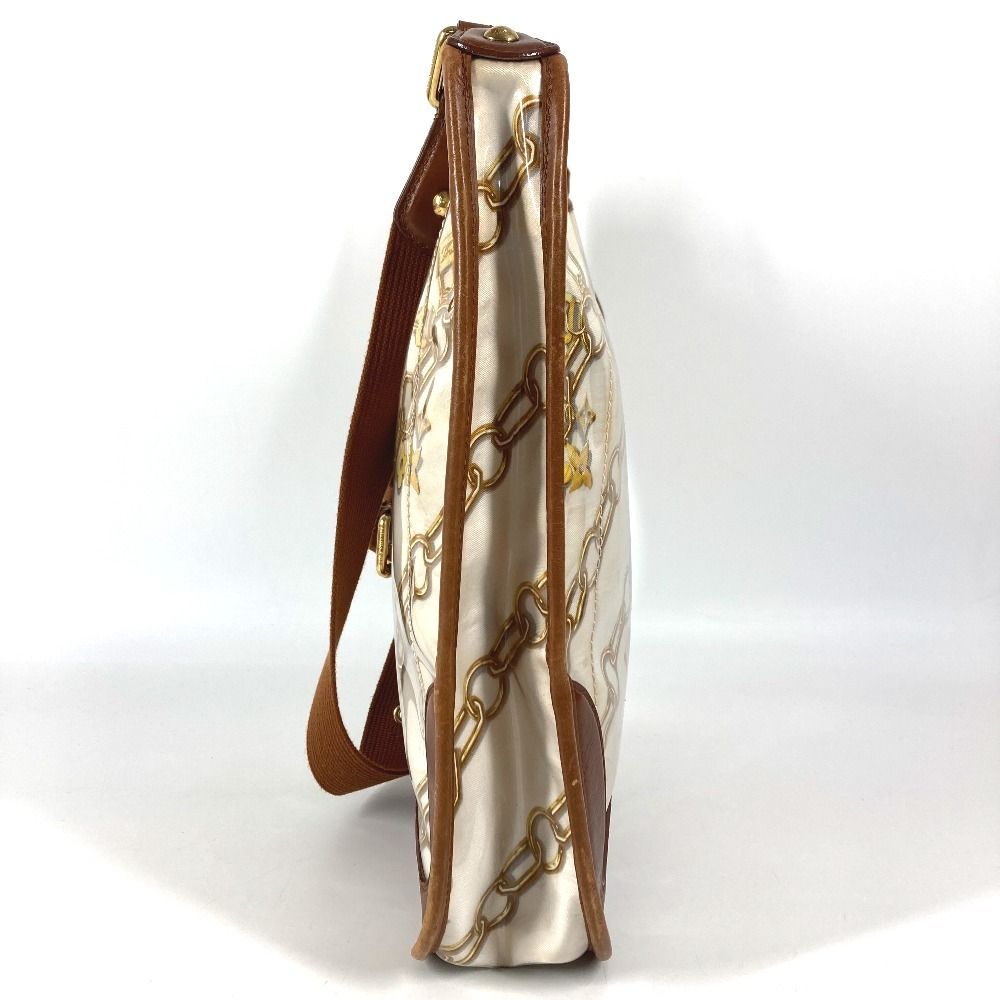 Louis Vuitton Shoulder Bag Musette Vinyl Leather White — view 3