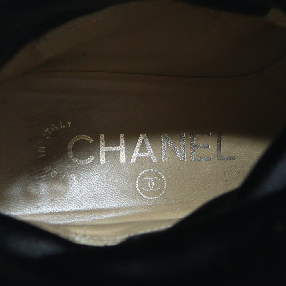 Chanel Leather Middle Boots Short CC Logo 35C Black SS OS — view 7