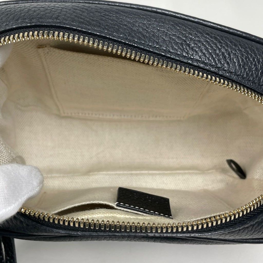 Gucci Soho Shoulder Bag Fringe Interlocking Leather Black — view 9