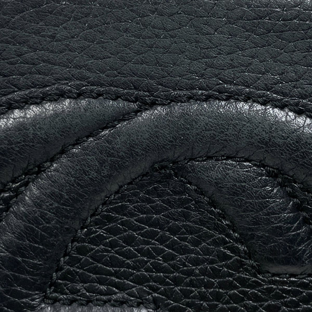 Gucci Soho Shoulder Bag Fringe Interlocking Leather Black — view 4