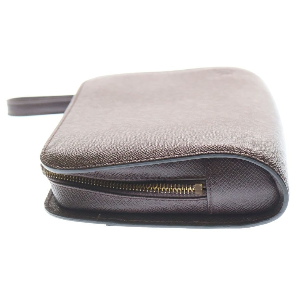 Louis Vuitton Taiga Baikal Grizzly Gold Leather Clutch Brown — view 3
