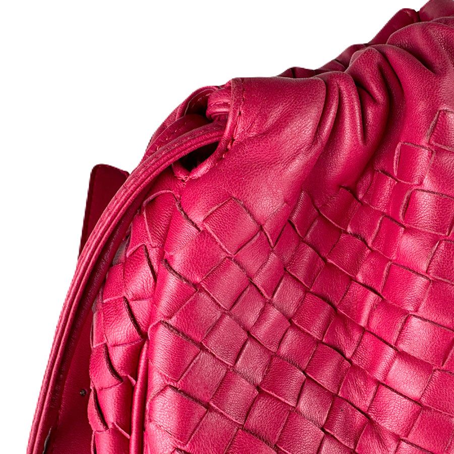 Bottega Veneta Crossbody Shoulder Bag Magenta — view 7