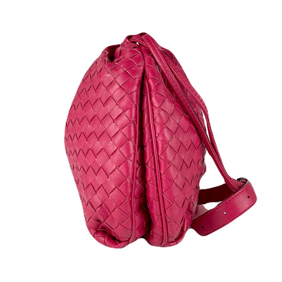 Bottega Veneta Crossbody Shoulder Bag Magenta — view 2