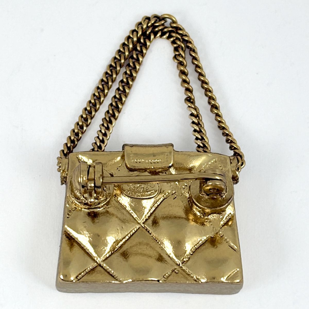 Chanel CC Logo Brooch Quilted Gold Plated — view 2