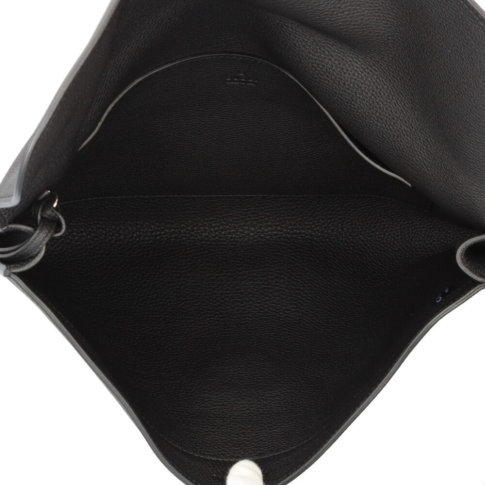 Gucci Clutch Leather Black Season All Seasons — view 7