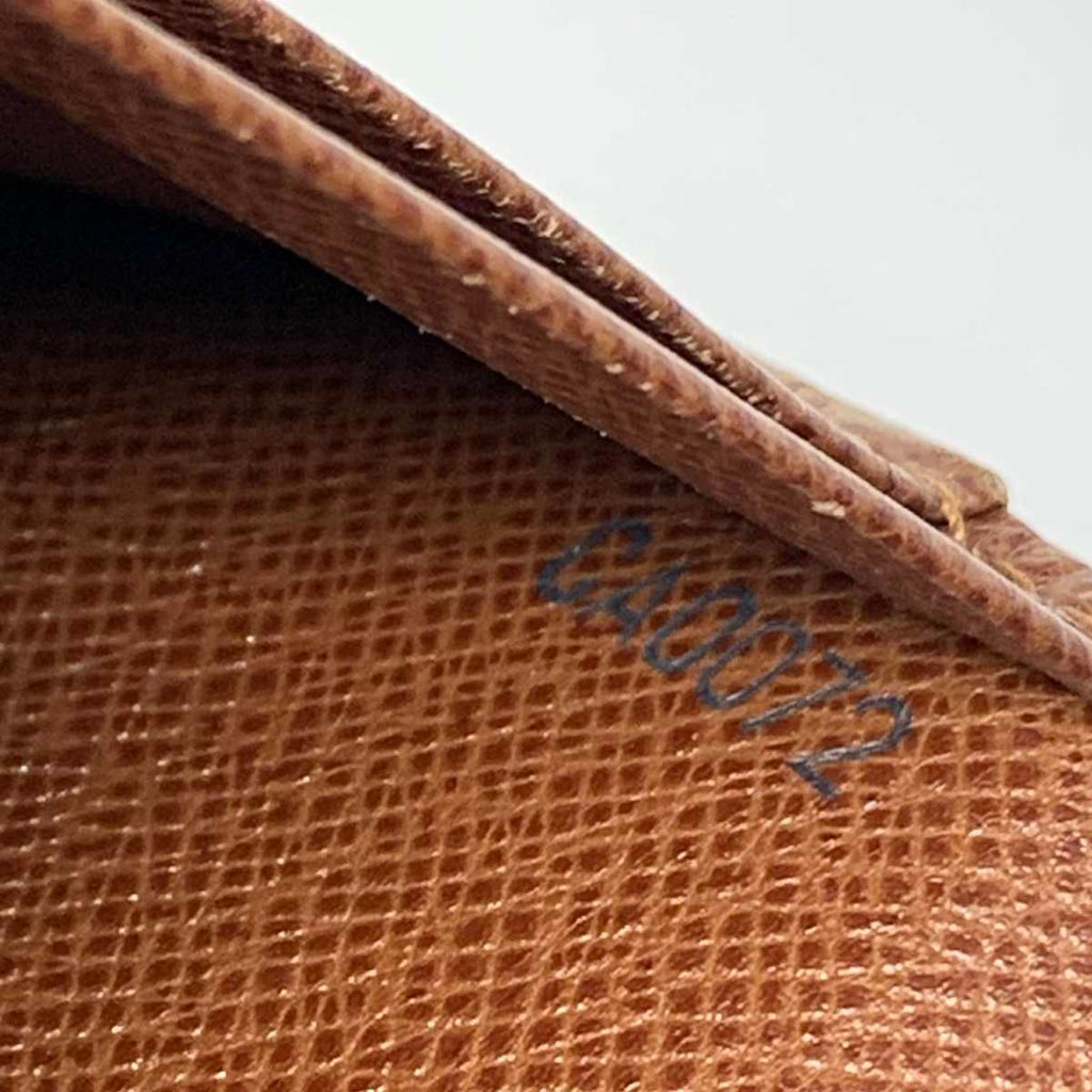 Louis Vuitton Bifold Wallet — view 9