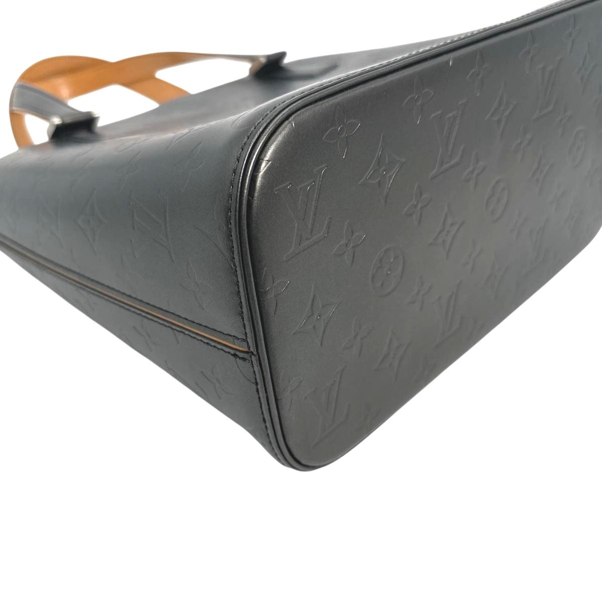 Louis Vuitton Monogram Matte Handbag Stockton Noir — view 7