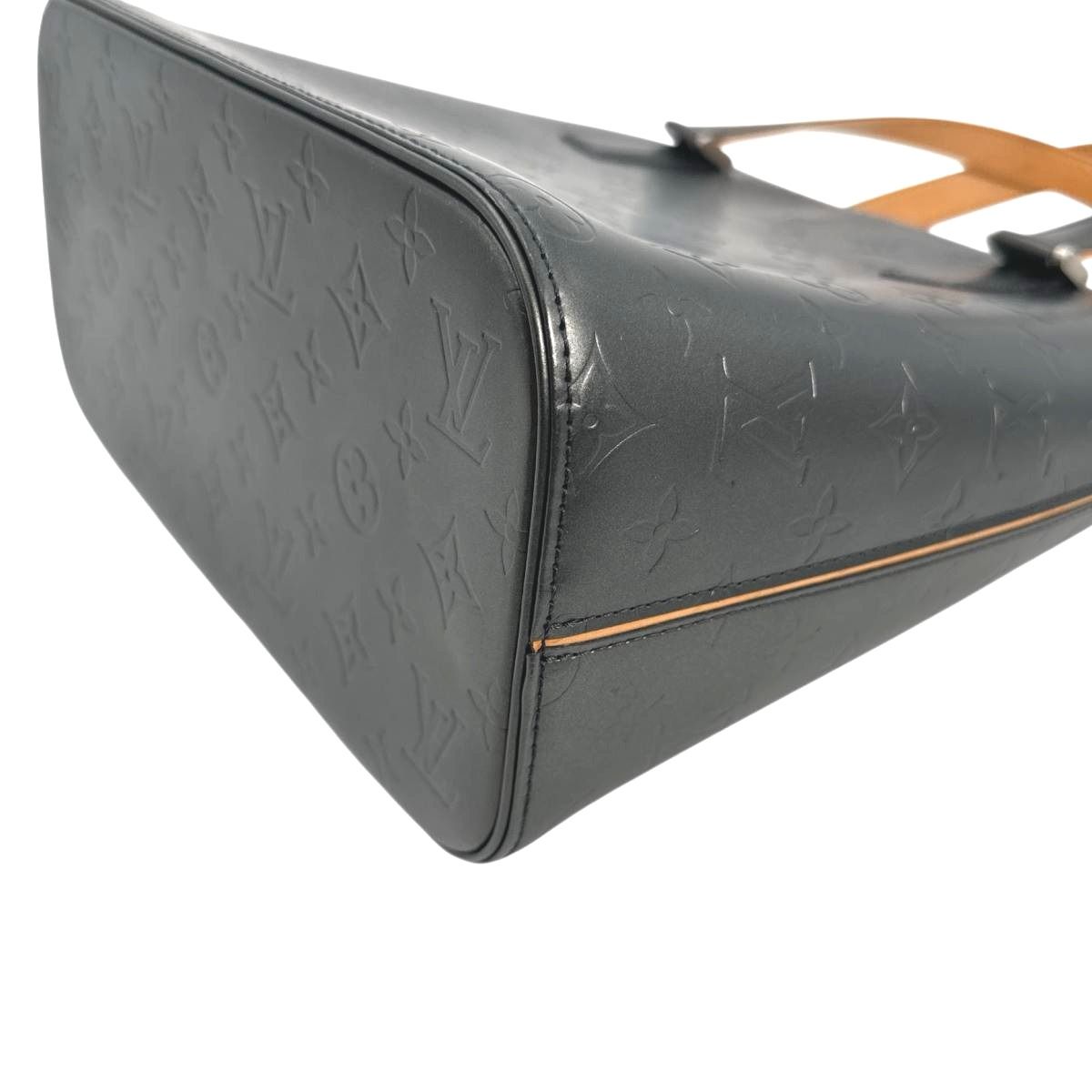 Louis Vuitton Monogram Matte Handbag Stockton Noir — view 8