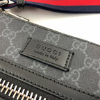 Gucci GG Supreme Small Messenger Bag Black — view 7