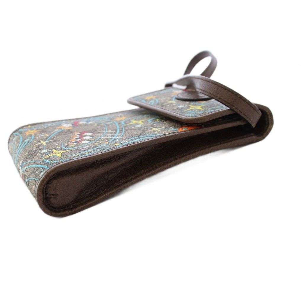 Gucci Disney GG Supreme Shoulder Bag Donal Beige — view 3