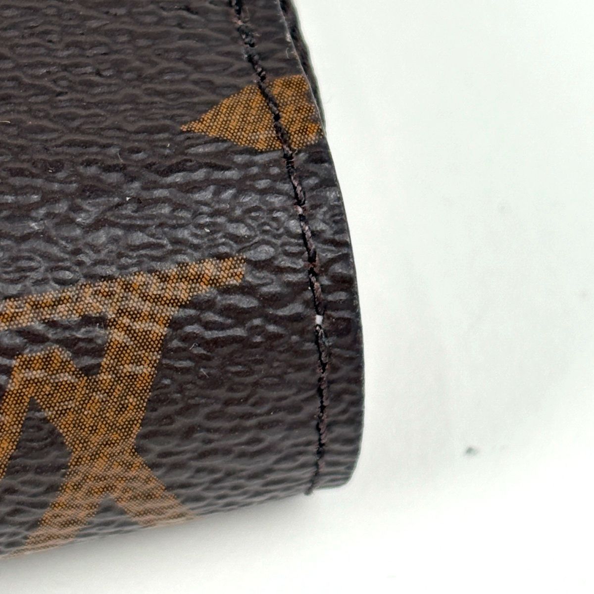 Louis Vuitton Zippy Wallet Round Zip Monogram Brown Rose Velours — view 3