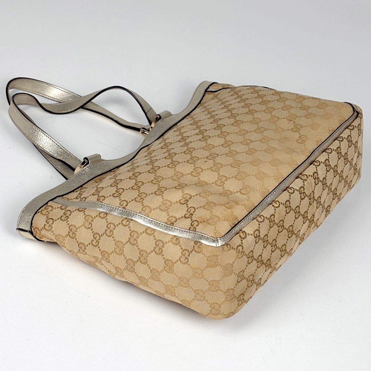 Gucci GG Pattern Tote Shoulder Bag Canvas Beige Gold — view 2
