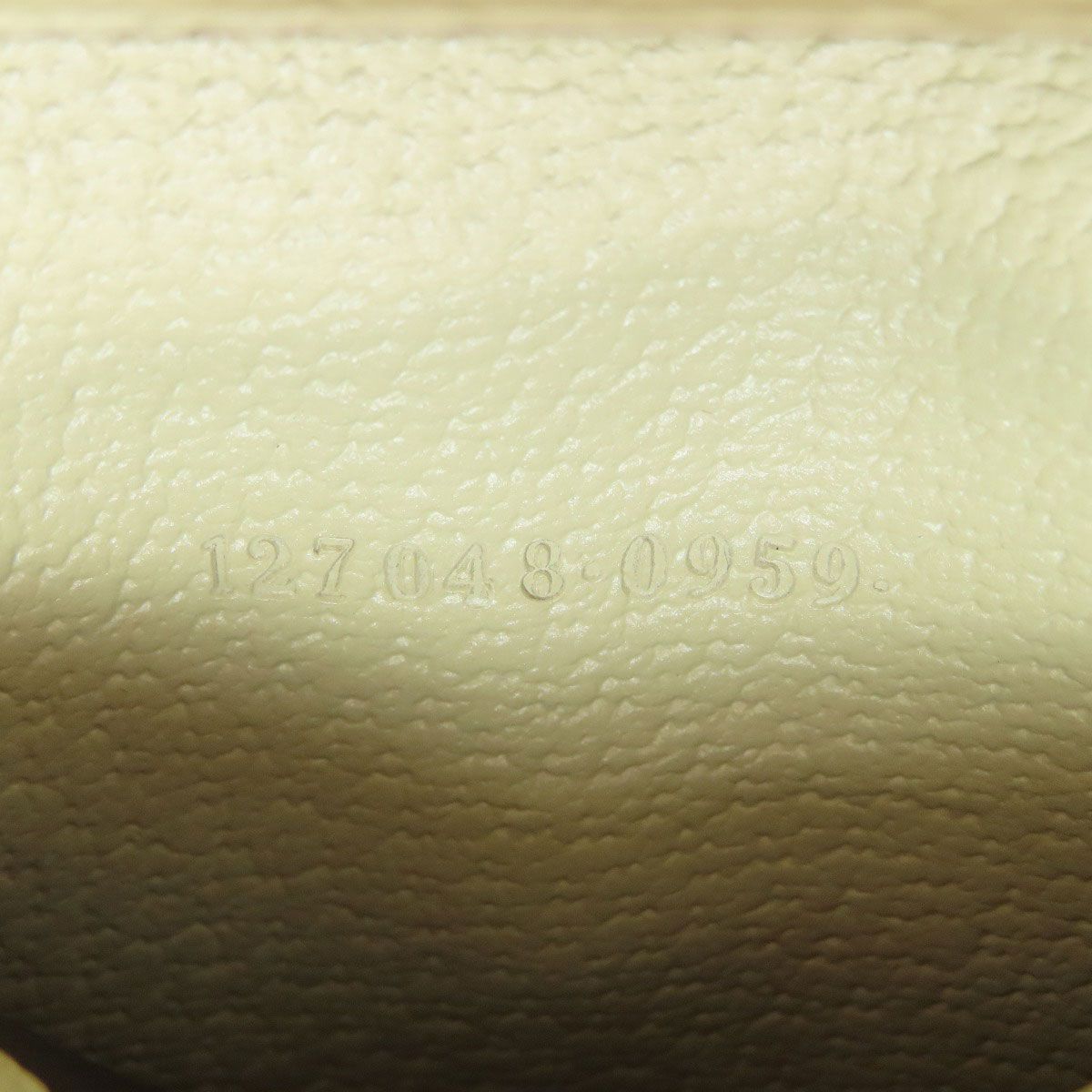 Gucci GG Canvas Key Case Holder — view 7