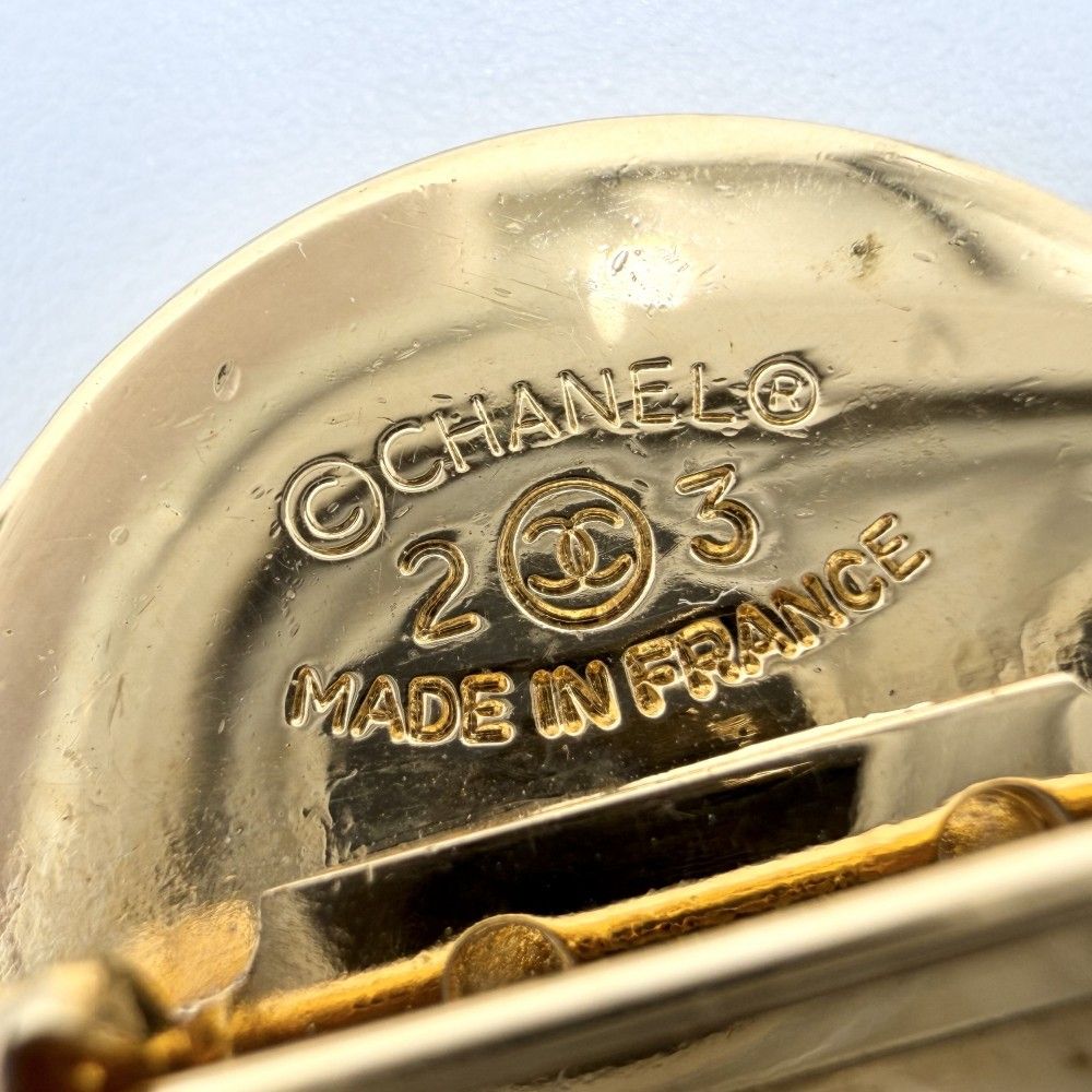 Chanel Brooch Quilted Bag Motif CC Logo Swing Coco — view 4