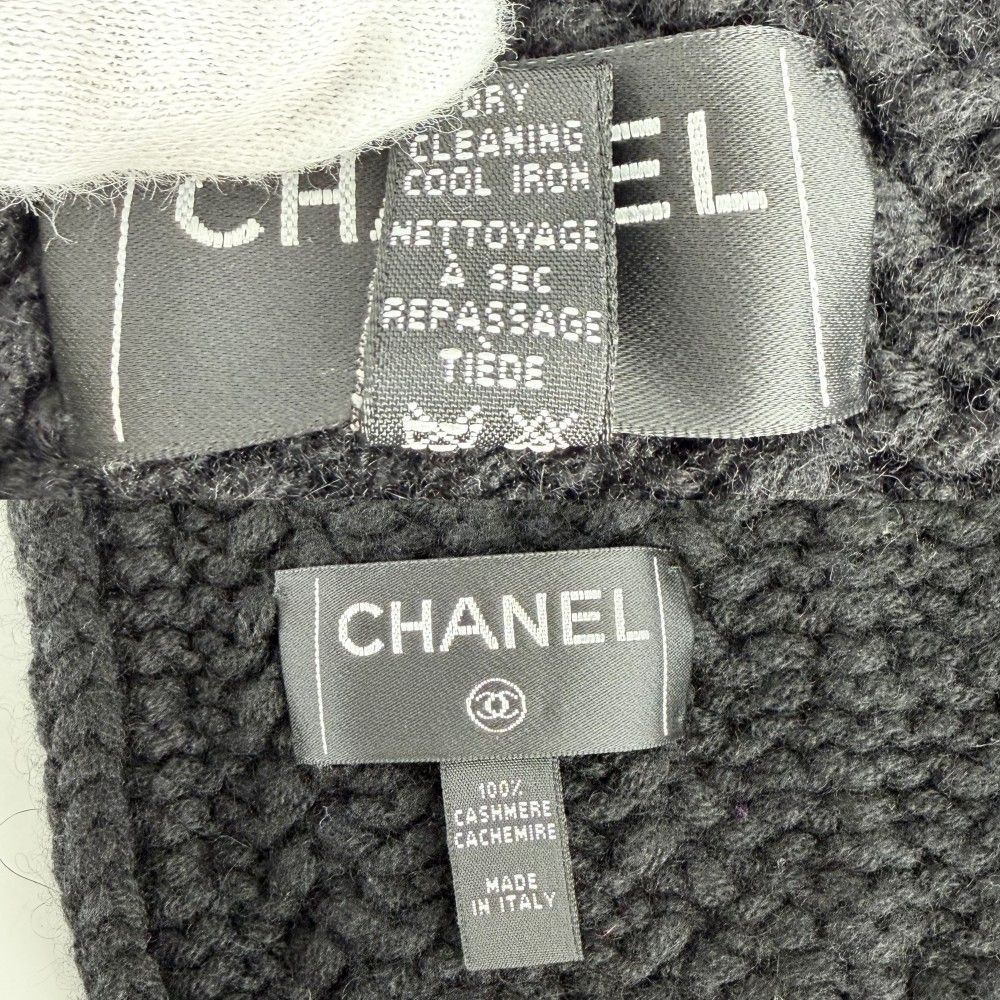 Chanel Scarf Knit CC Logo Coco Chain Cashmere — view 3
