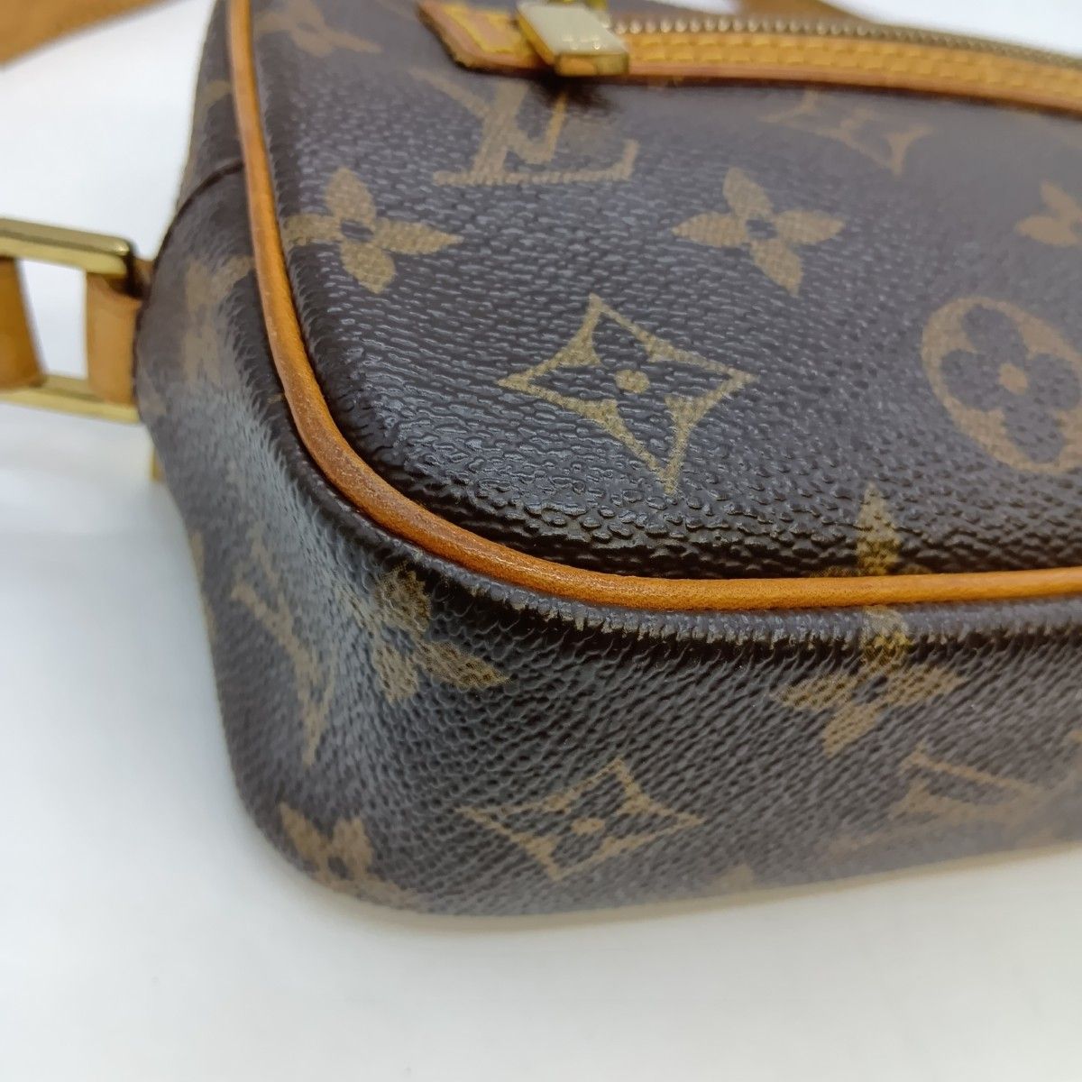 Louis Vuitton Monogram Pochette Cite Shoulder Bag Brown — view 5
