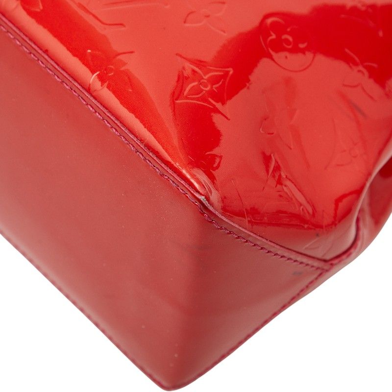 Louis Vuitton Monogram Vernis Wilshire PM Pomme D'amour Red Patent Handbag — view 4
