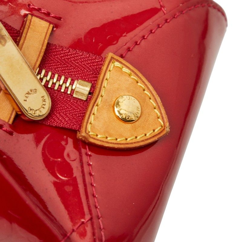 Louis Vuitton Monogram Vernis Rosewood Avenue Pomme D'amour Red Patent Handbag — view 8