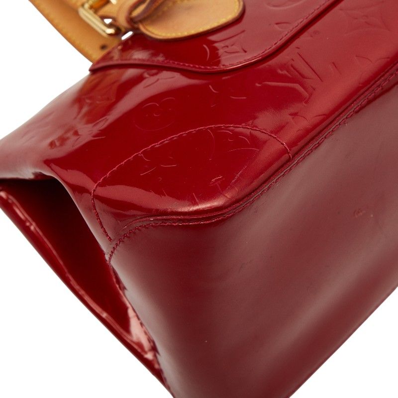 Louis Vuitton Monogram Vernis Rosewood Avenue Pomme D'amour Red Patent Handbag — view 7