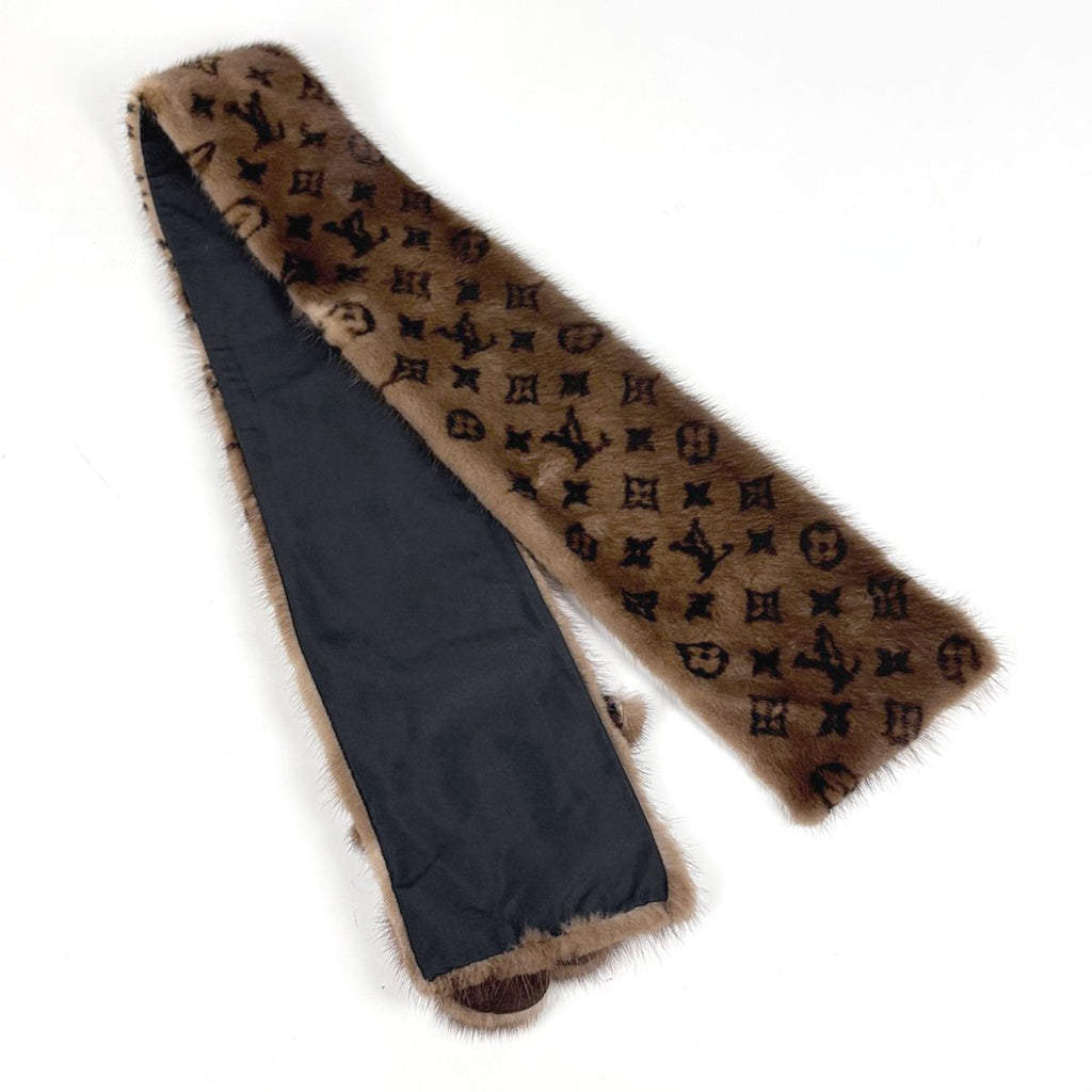 Louis Vuitton Flower Motif Scarf Echarpe Monogram — view 2