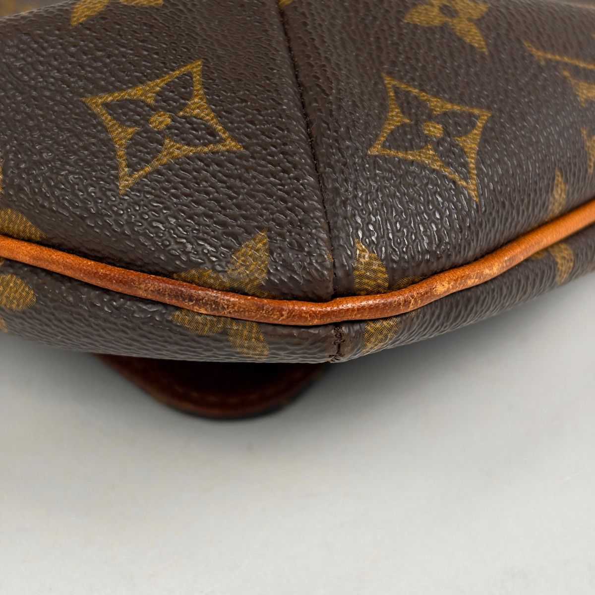 Louis Vuitton Musette Crossbody Shoulder Bag Monogram Brown — view 3