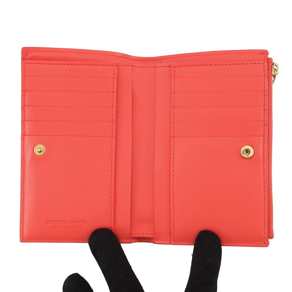 Bottega Veneta Bifold Wallet Cassette Leather — view 4