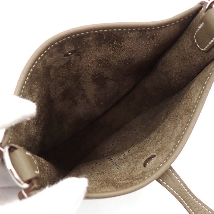 Hermes Shoulder Bag Evelyne TPM Amazone Etoupe Blue Indigo — view 5