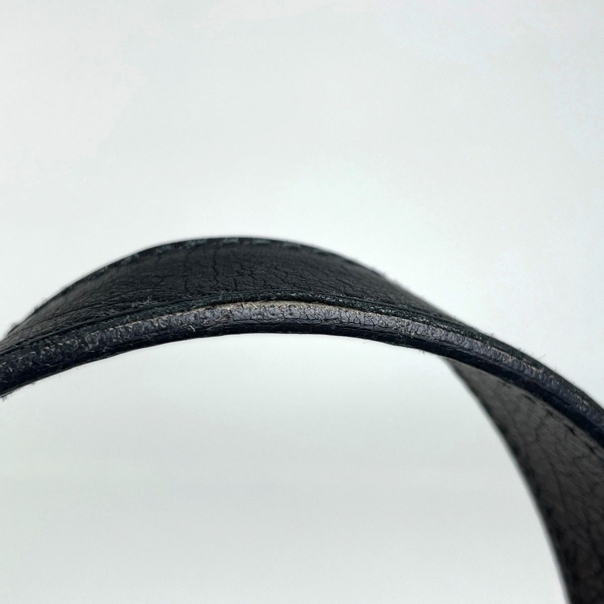 Saint Laurent Yves Muse Handbag Logo Leather Black — view 7