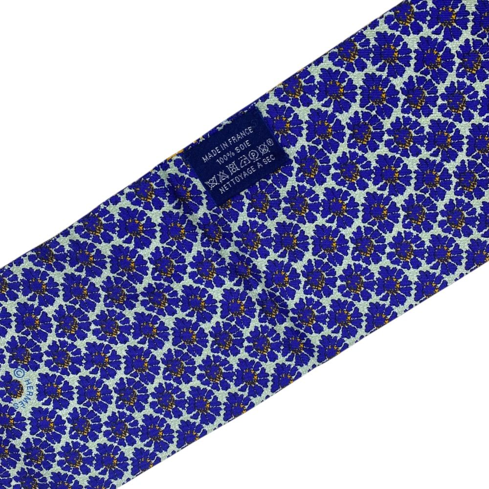 Hermes Maxi Twill Long Scarf Type Persian Equestrian Pattern Oriental — view 8