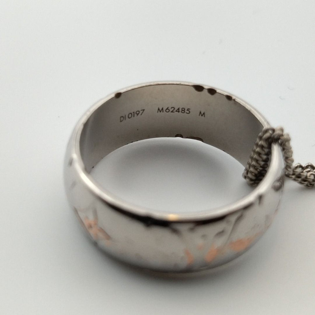 Louis Vuitton Monogram Ring Necklace Silver — view 8