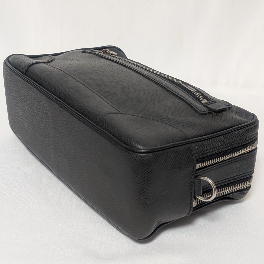Louis Vuitton Pavel Taiga Ardoise Clutch — view 4