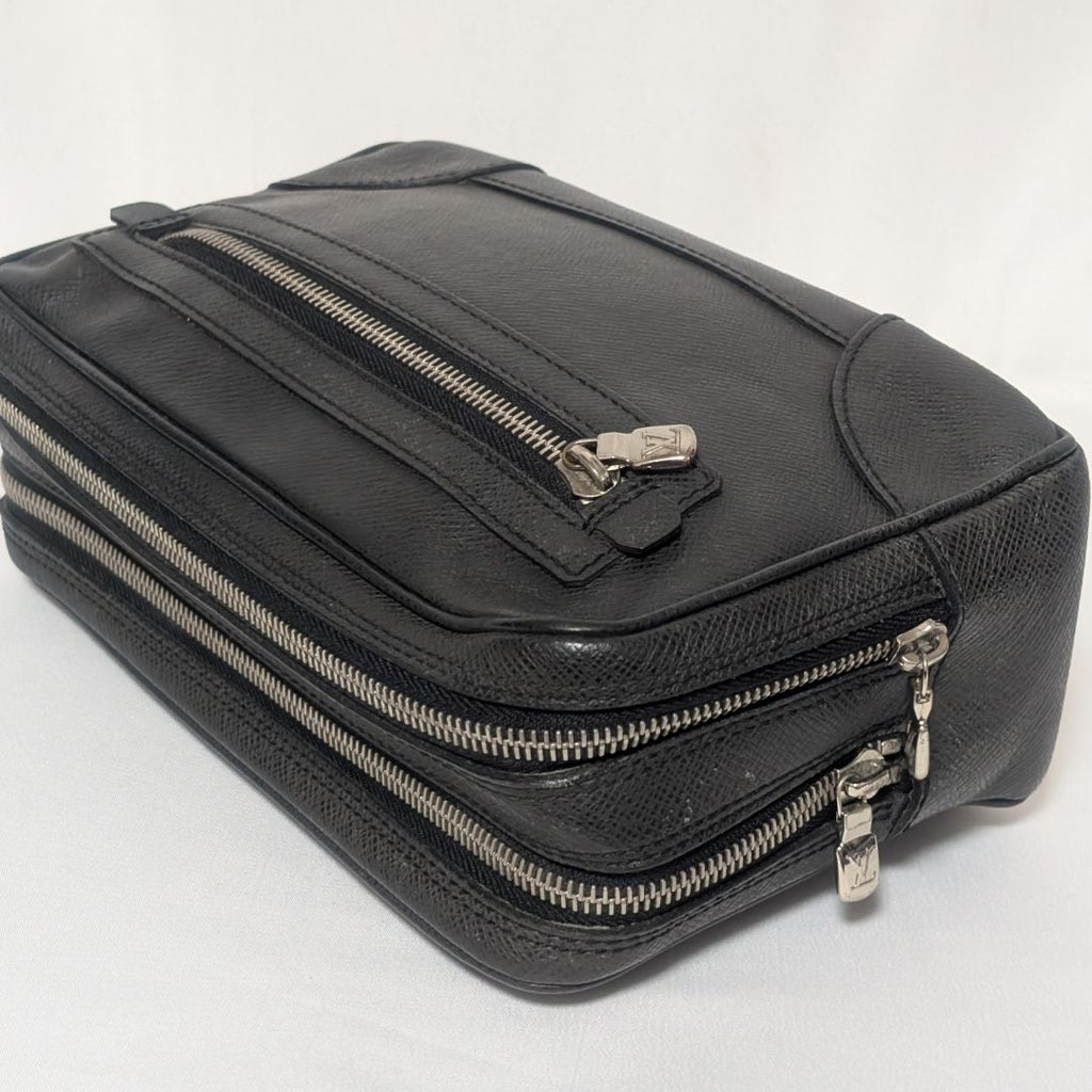 Louis Vuitton Pavel Taiga Ardoise Clutch — view 3