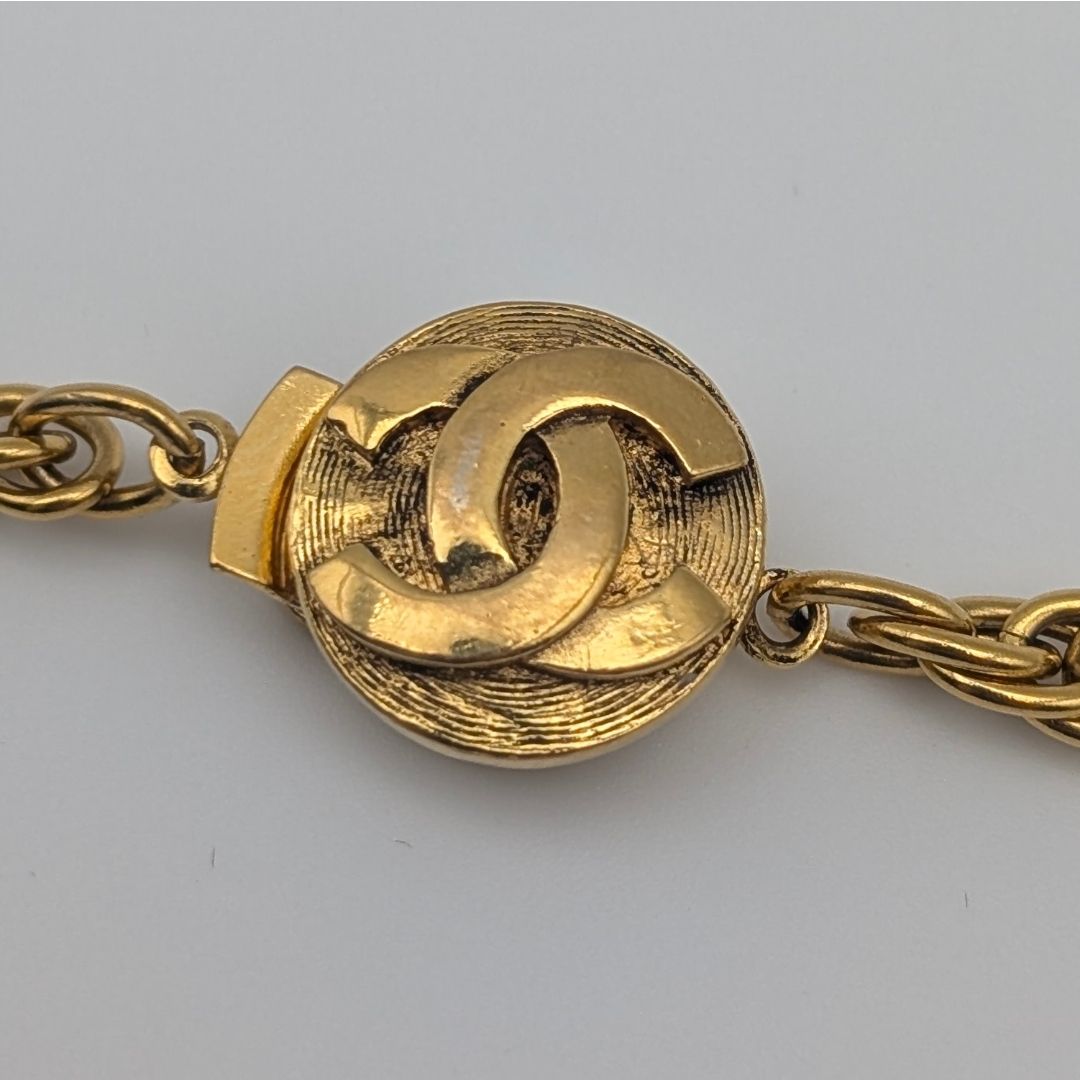 Chanel Gold CC Logo Chain Necklace Vintage — view 4