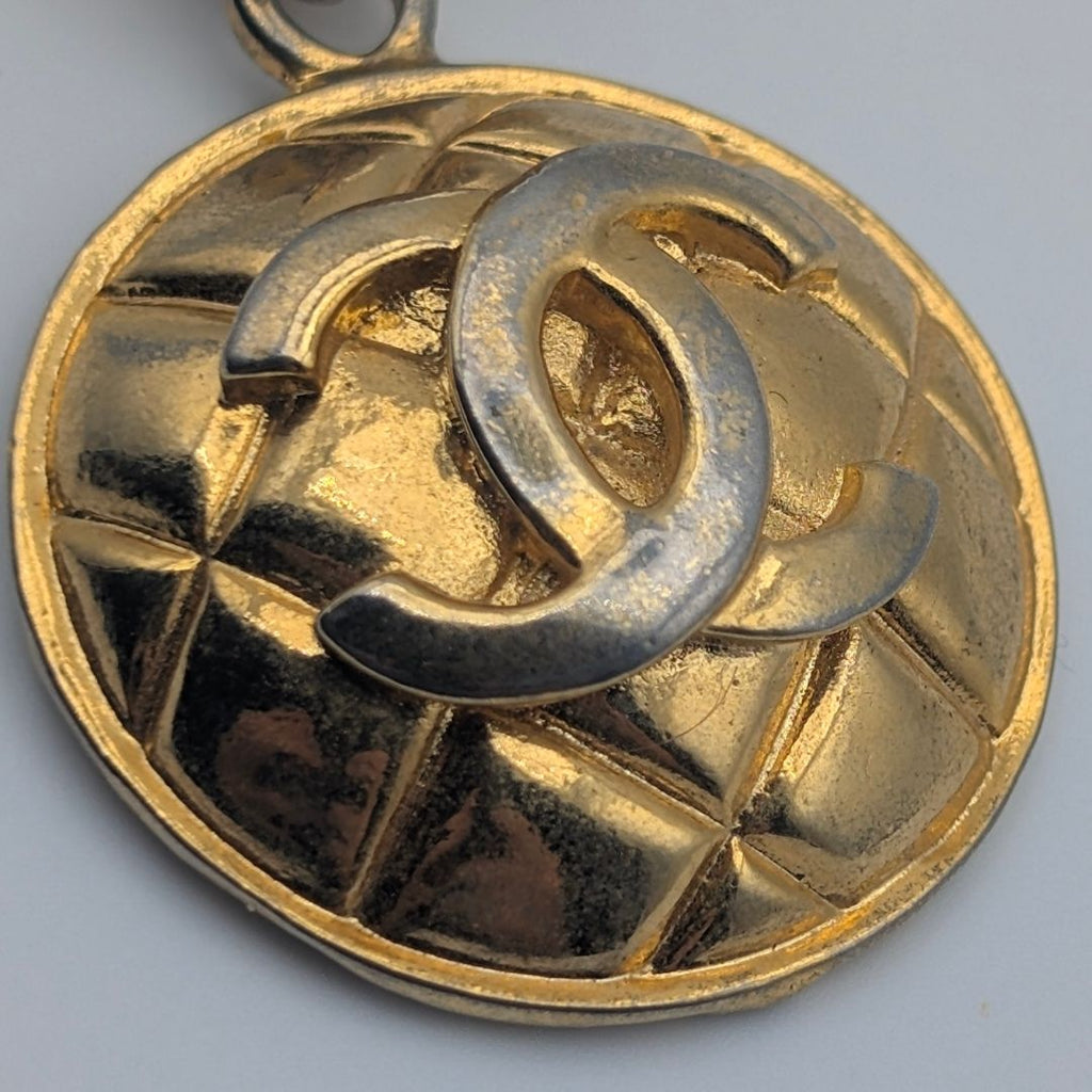 Chanel Earrings CC Logo Quilted Faux Pearl Swing Single Ear — view 2