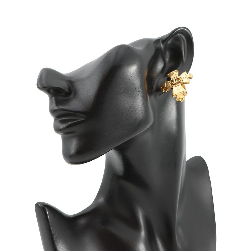 Chanel Earrings CC Logo Cross Metal — view 4