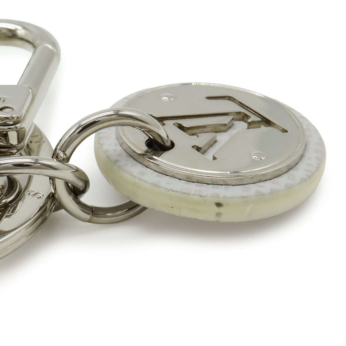 Louis Vuitton Taigarama Porte Cles Neo LV Club Key Holder Ring Charm Bron — view 5